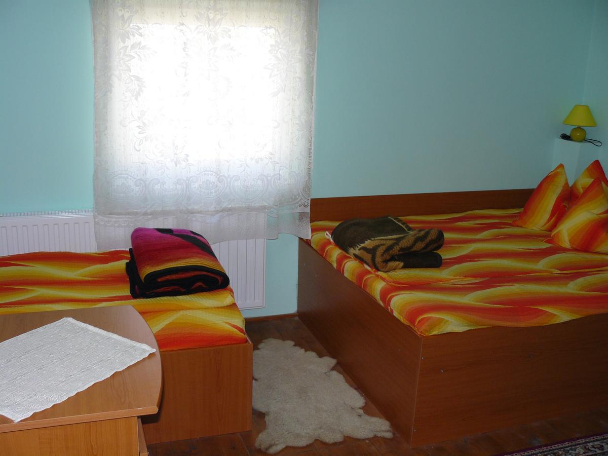 Gyongyvirag Panzio Bed & Breakfast Turia Luaran gambar